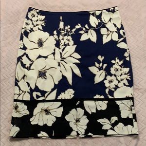 White Floral Pencil Skirt